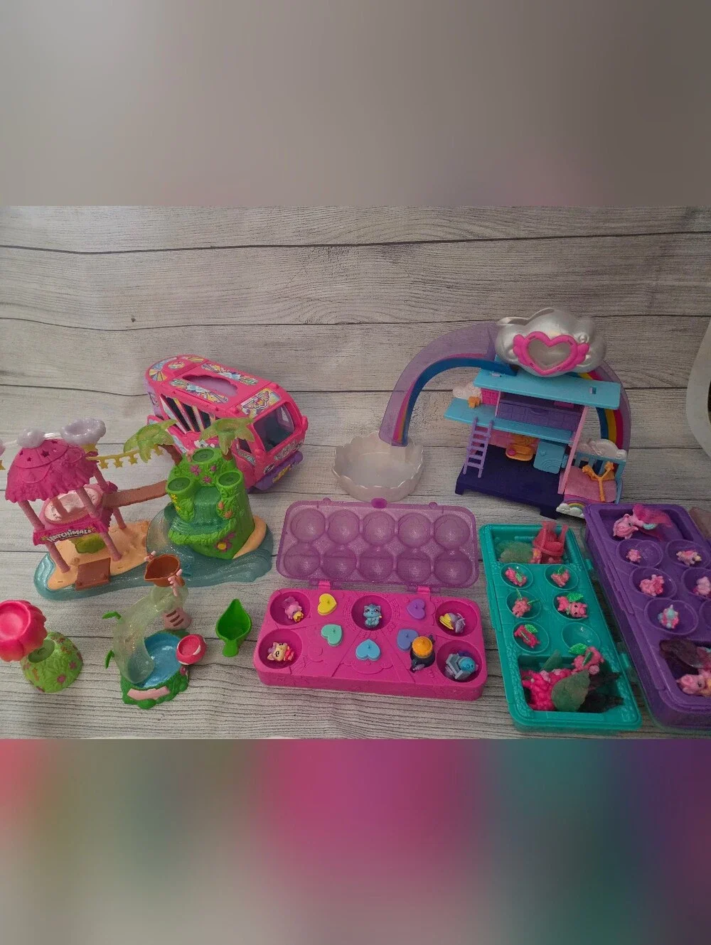 Surprise Playset Case with Pink and Purple Collectible Figures